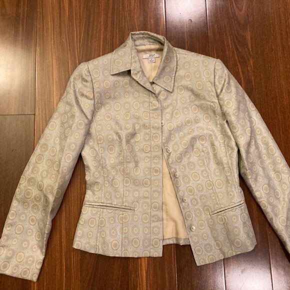 Grey Jax Skirt Suit - Picture 2 of 8